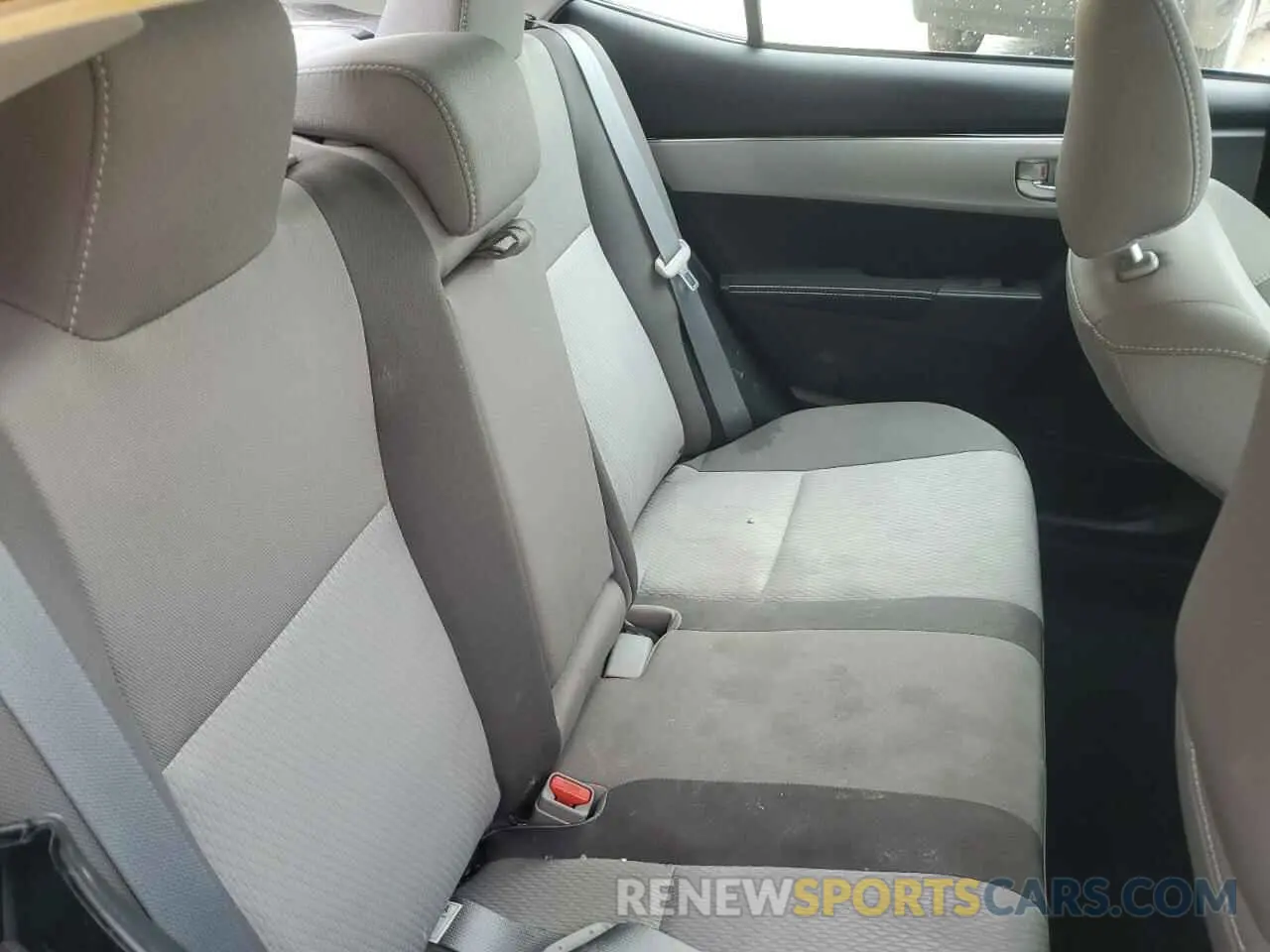 10 fotografías del automóvil dañado 2T1BURHE6KC143139 TOYOTA COROLLA 2019