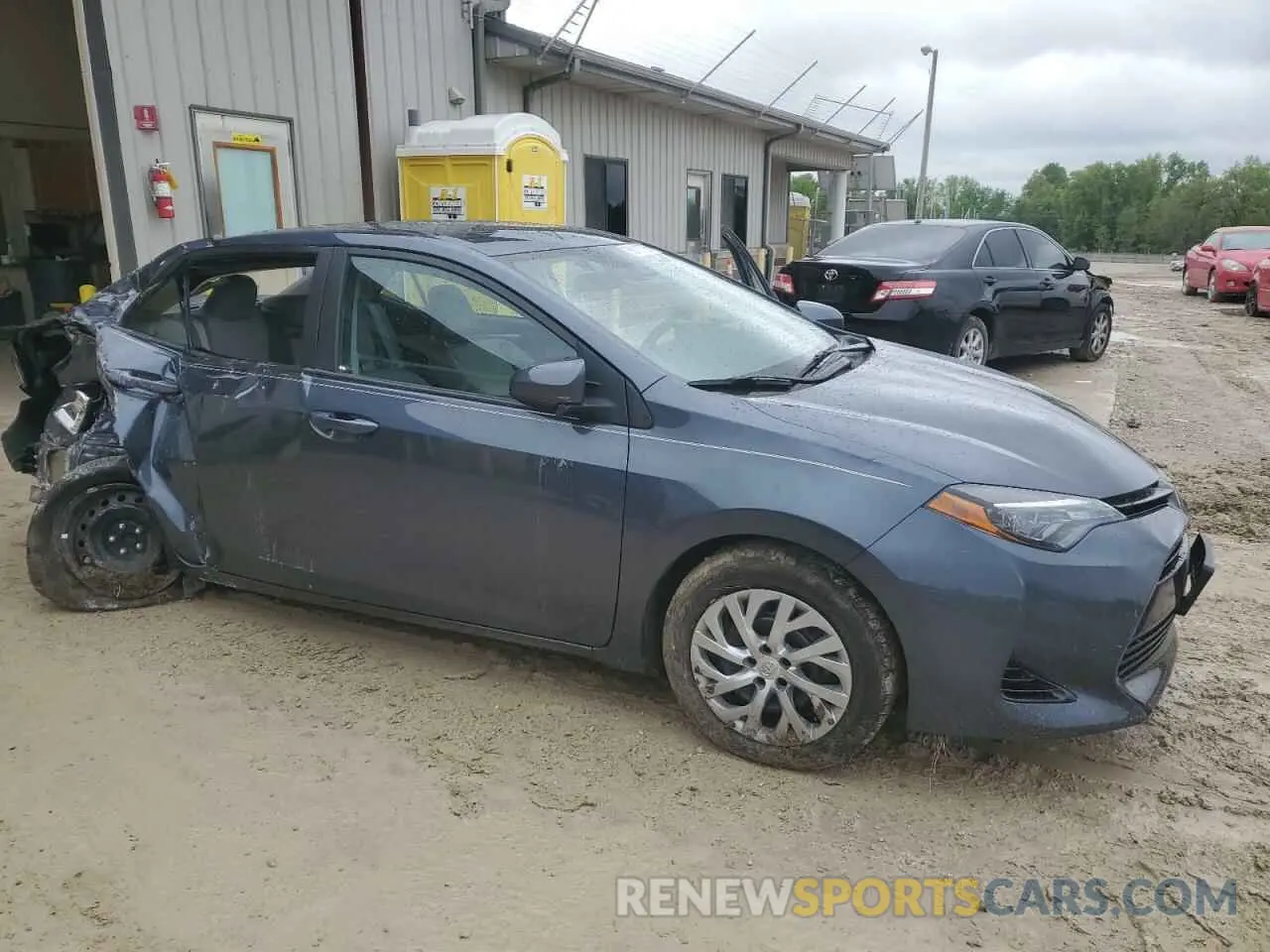 4 fotografías del automóvil dañado 2T1BURHE6KC143139 TOYOTA COROLLA 2019