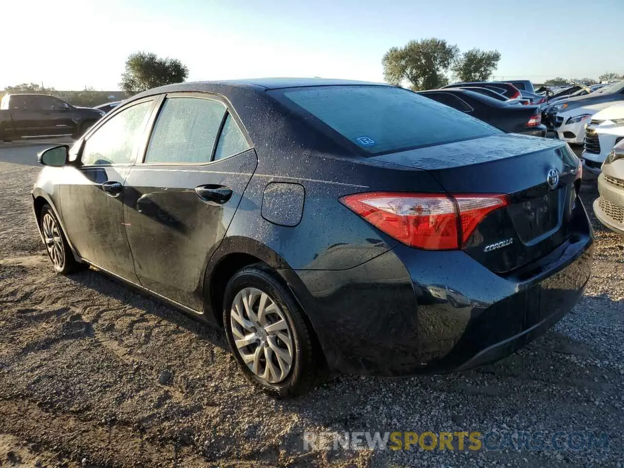 3 fotografías del automóvil dañado 2T1BURHE6KC156683 TOYOTA COROLLA 2019