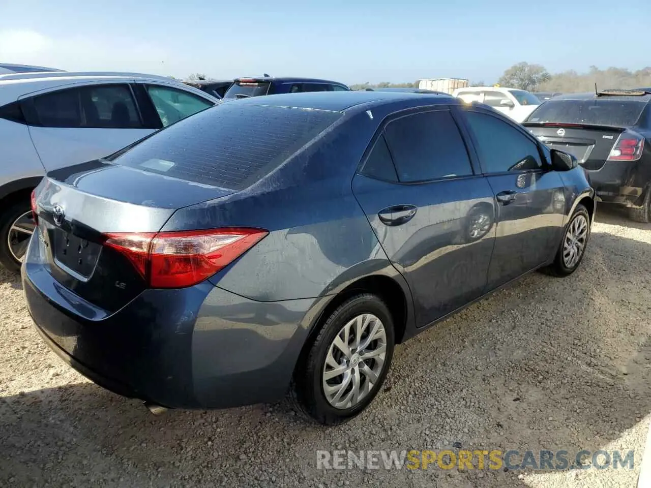 3 fotografías del automóvil dañado 2T1BURHE6KC157736 TOYOTA COROLLA 2019