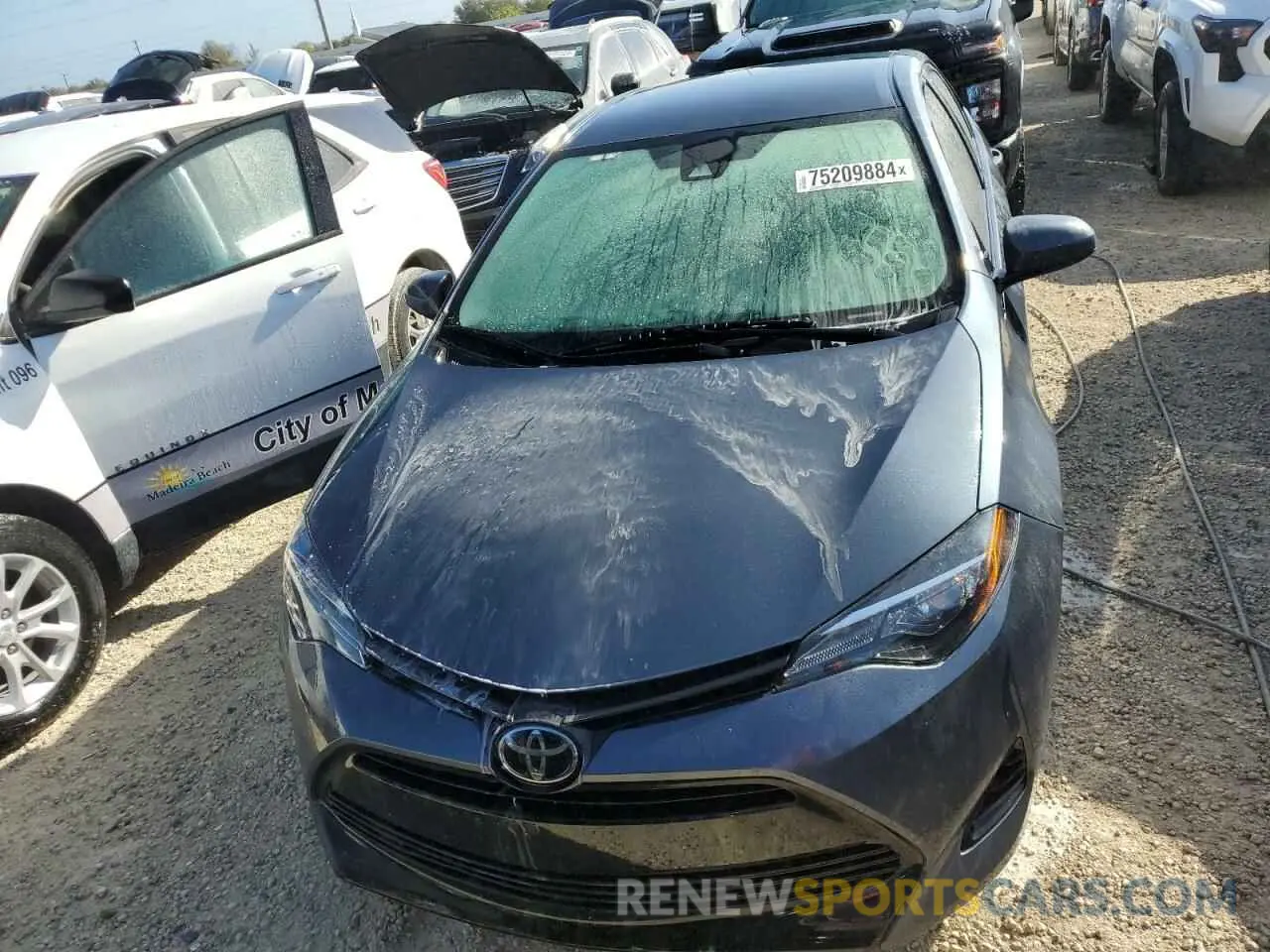 5 fotografías del automóvil dañado 2T1BURHE6KC157736 TOYOTA COROLLA 2019