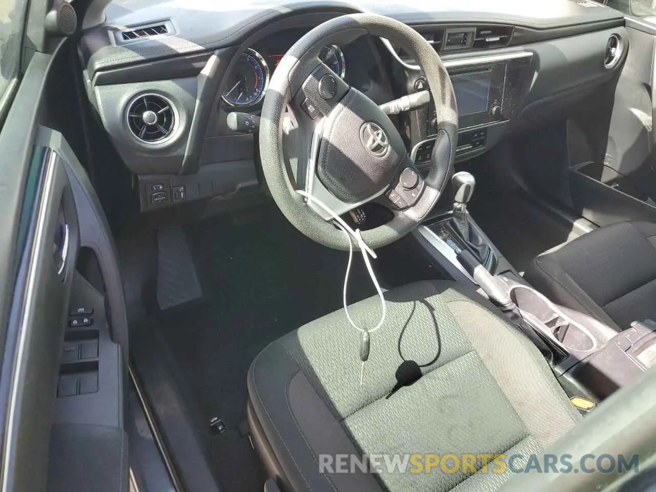 8 fotografías del automóvil dañado 2T1BURHE6KC157736 TOYOTA COROLLA 2019