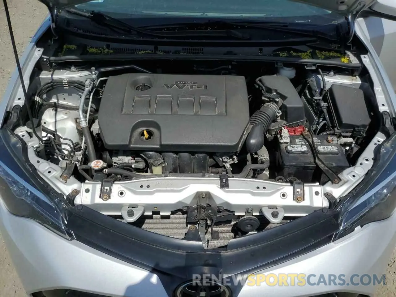 11 fotografías del automóvil dañado 2T1BURHE6KC158241 TOYOTA COROLLA 2019