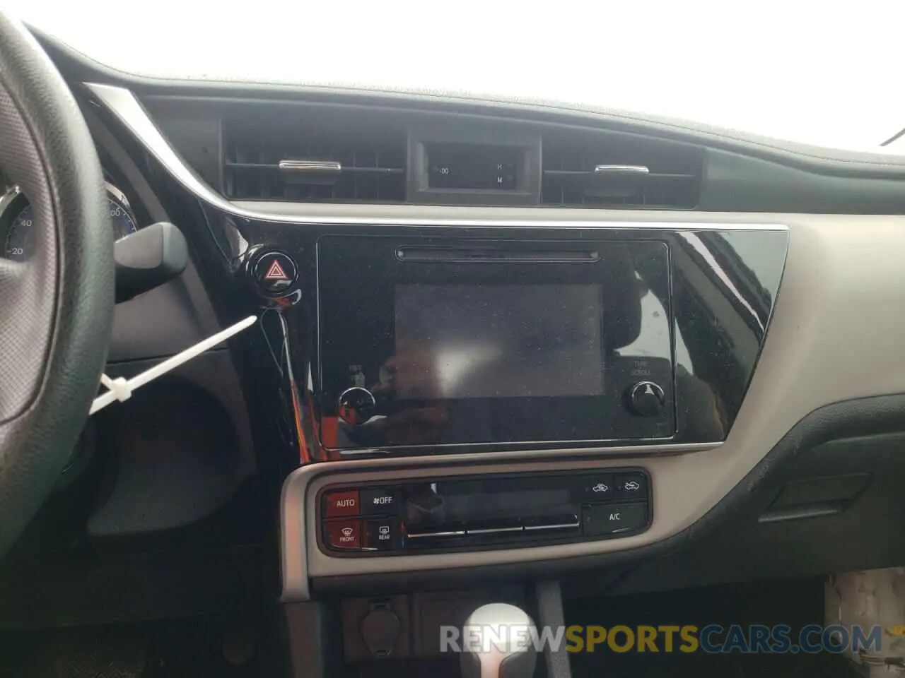 9 fotografías del automóvil dañado 2T1BURHE6KC158272 TOYOTA COROLLA 2019