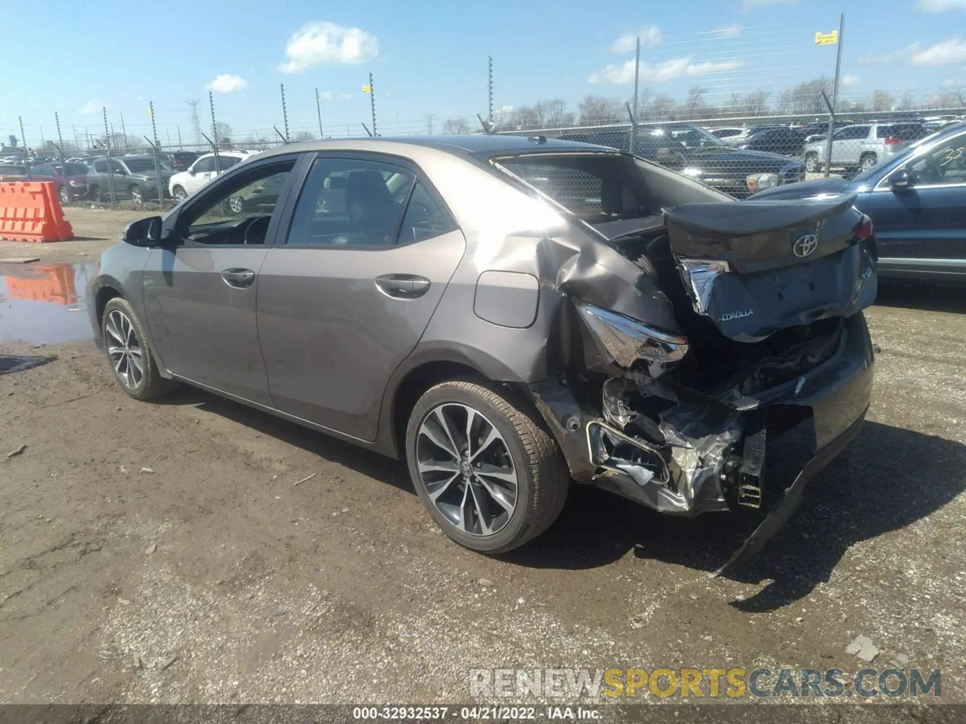 3 fotografías del automóvil dañado 2T1BURHE6KC159390 TOYOTA COROLLA 2019