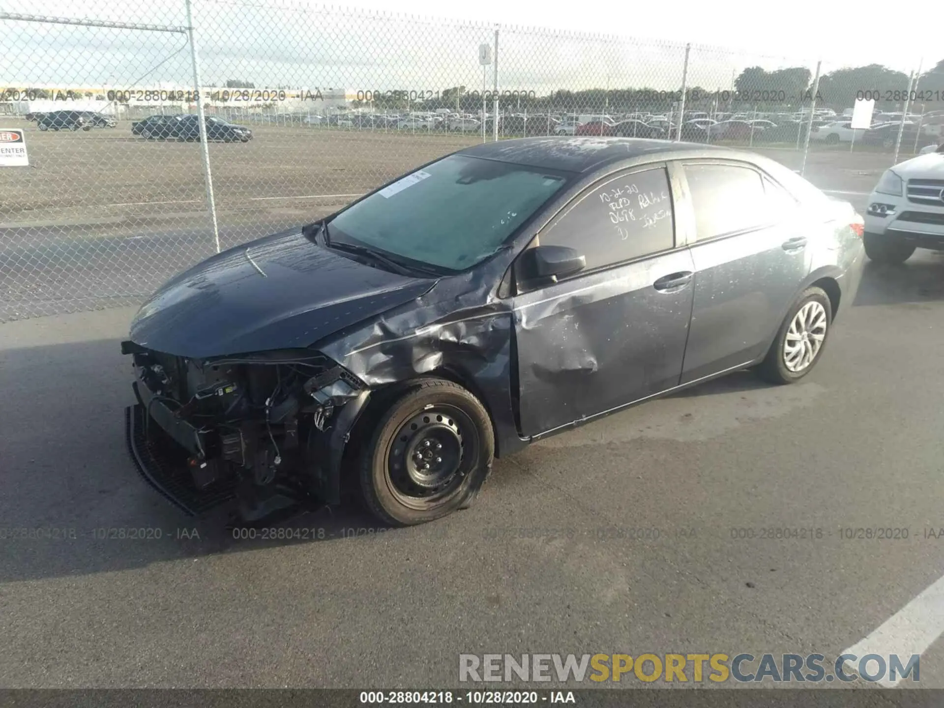 2 fotografías del automóvil dañado 2T1BURHE6KC160698 TOYOTA COROLLA 2019