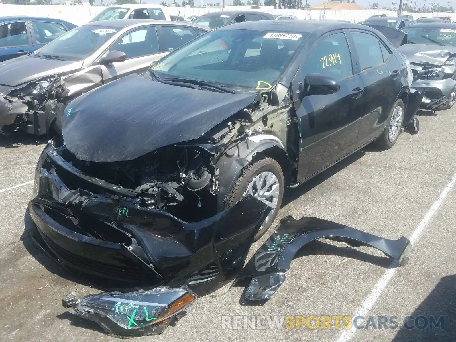 2 fotografías del automóvil dañado 2T1BURHE6KC160748 TOYOTA COROLLA 2019