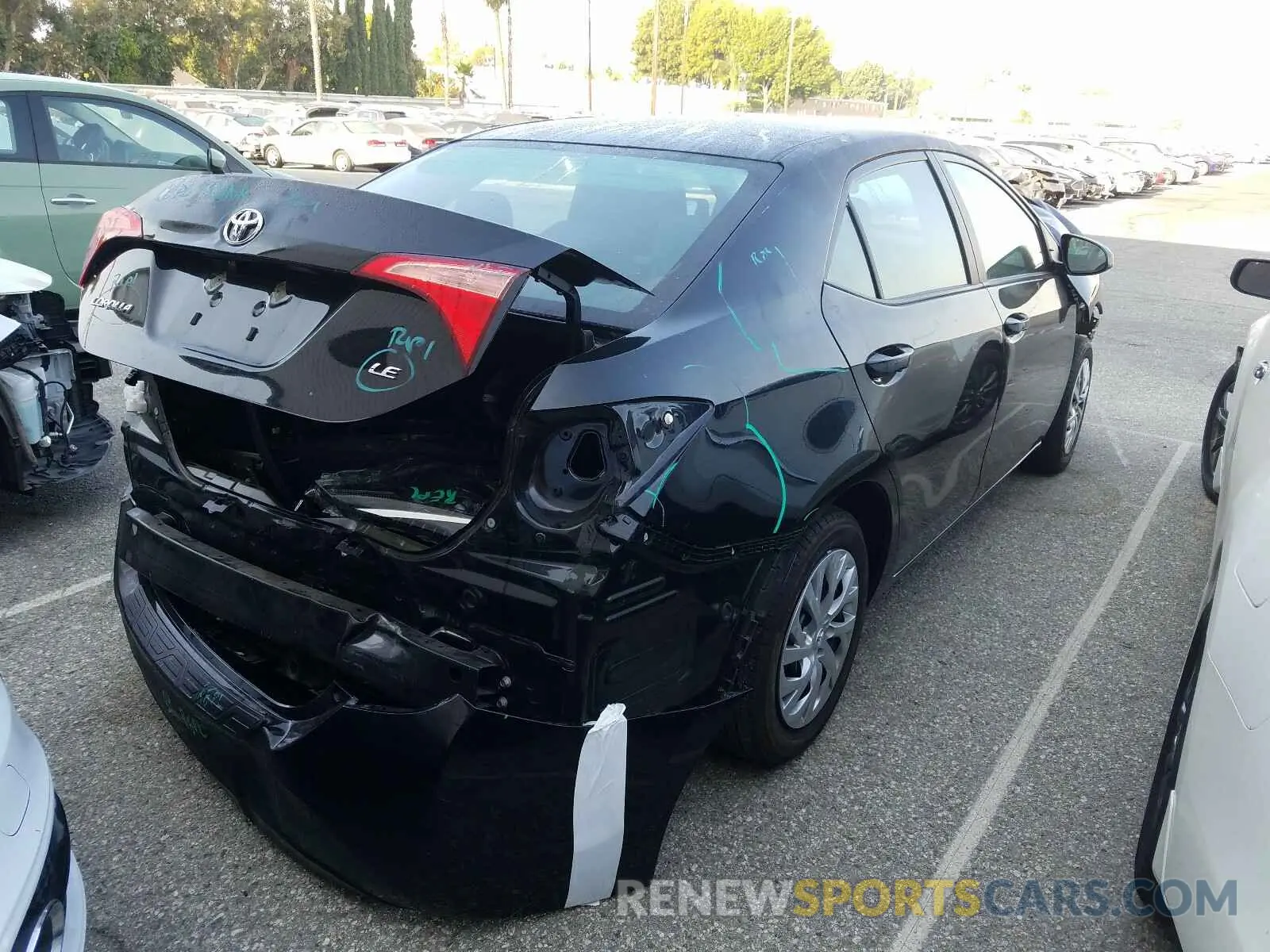 4 fotografías del automóvil dañado 2T1BURHE6KC160748 TOYOTA COROLLA 2019
