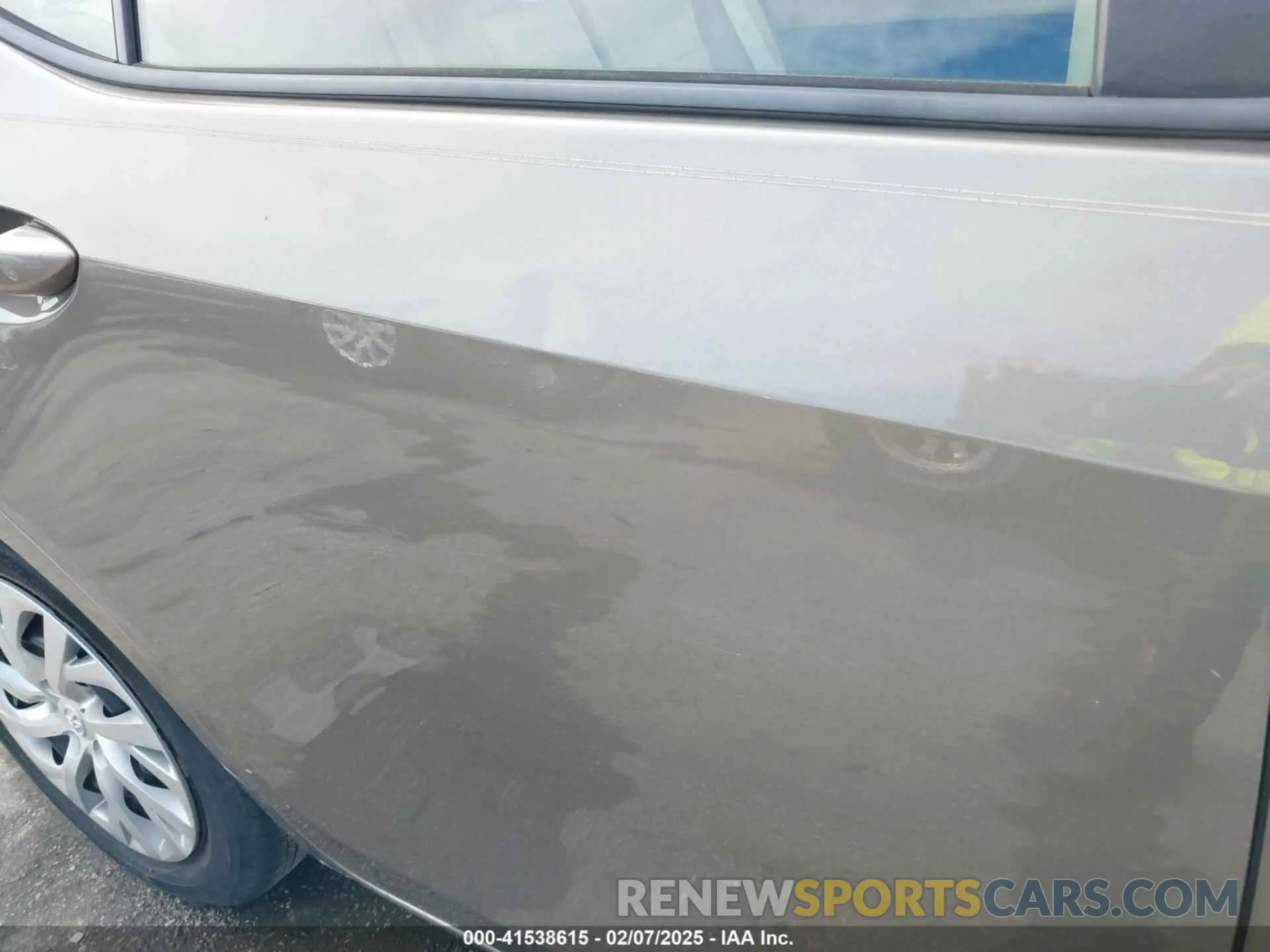 21 fotografías del automóvil dañado 2T1BURHE6KC163374 TOYOTA COROLLA 2019