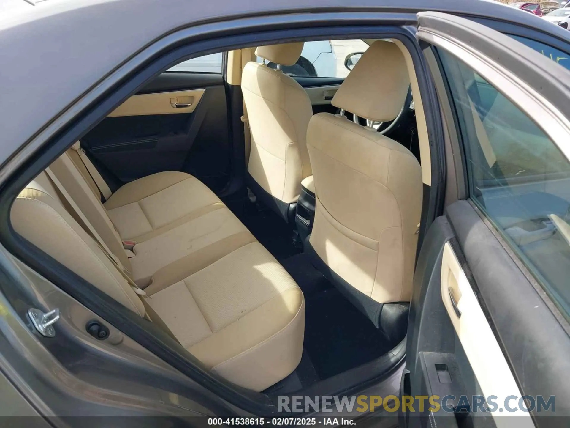 8 fotografías del automóvil dañado 2T1BURHE6KC163374 TOYOTA COROLLA 2019