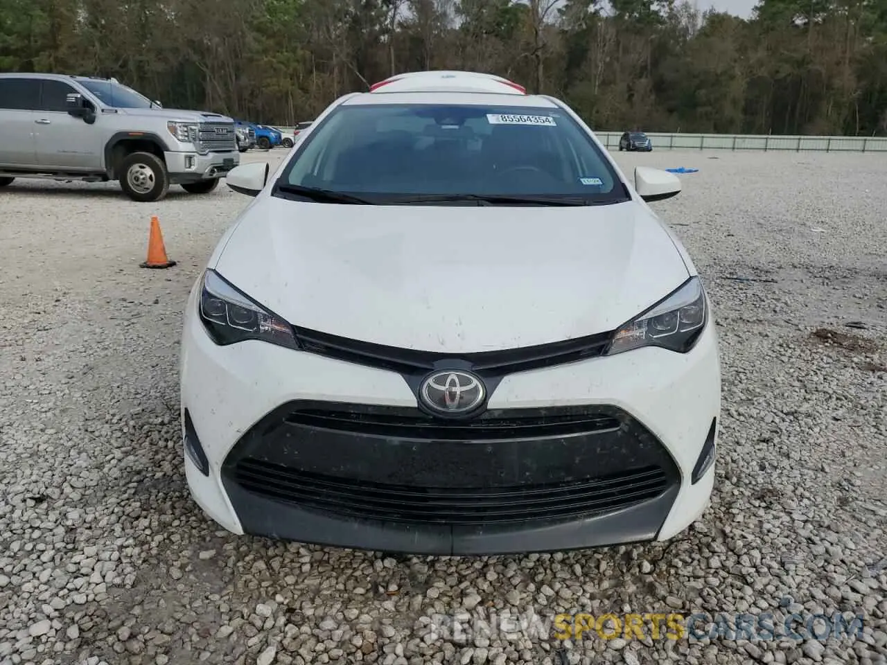5 fotografías del automóvil dañado 2T1BURHE6KC169658 TOYOTA COROLLA 2019
