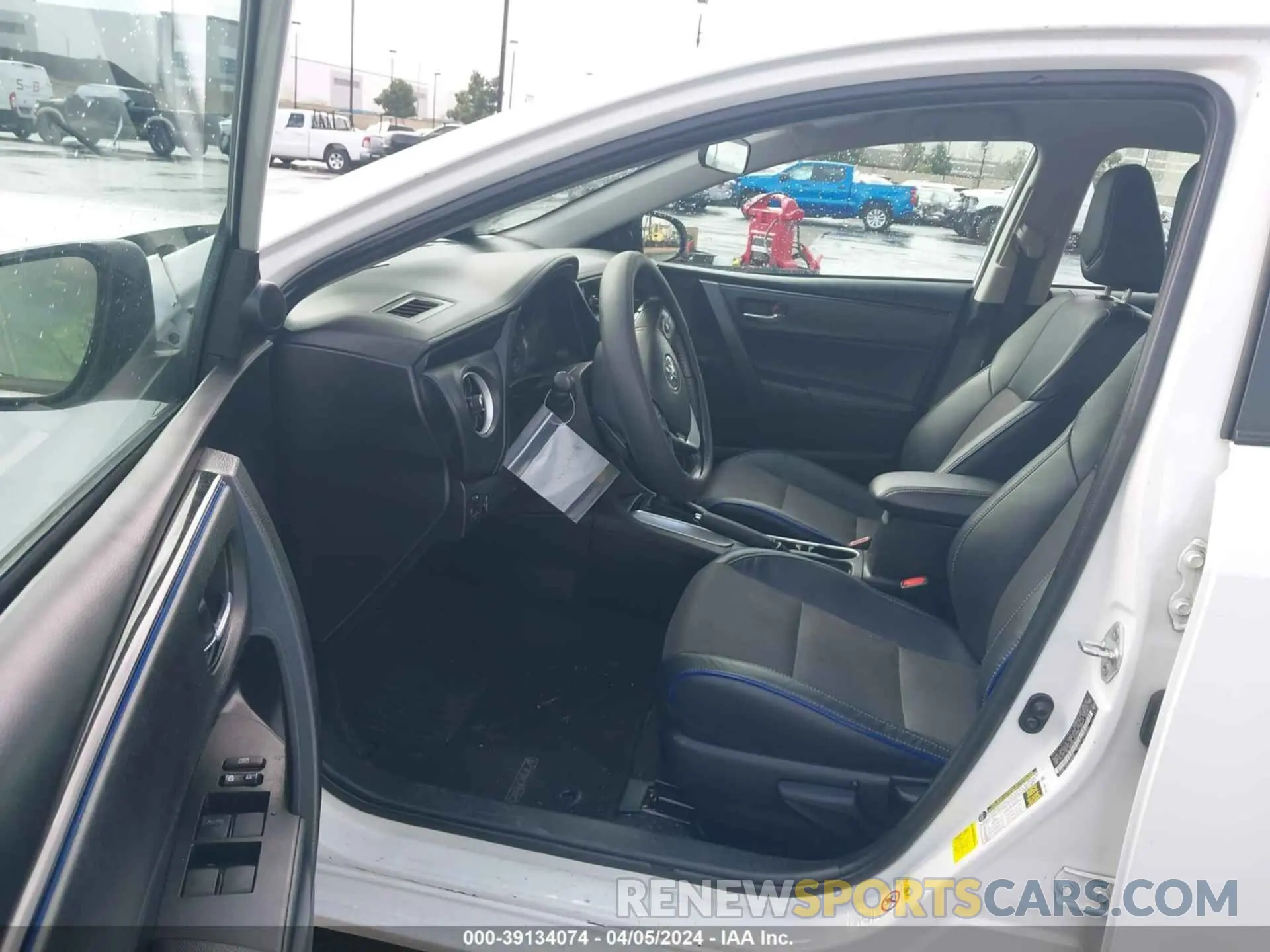 5 fotografías del automóvil dañado 2T1BURHE6KC172267 TOYOTA COROLLA 2019