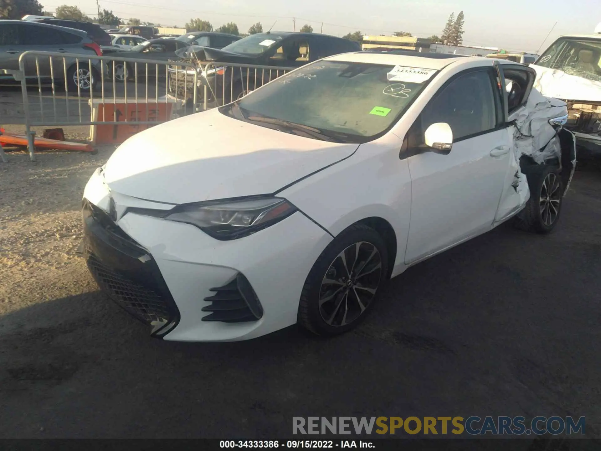 2 fotografías del automóvil dañado 2T1BURHE6KC174830 TOYOTA COROLLA 2019