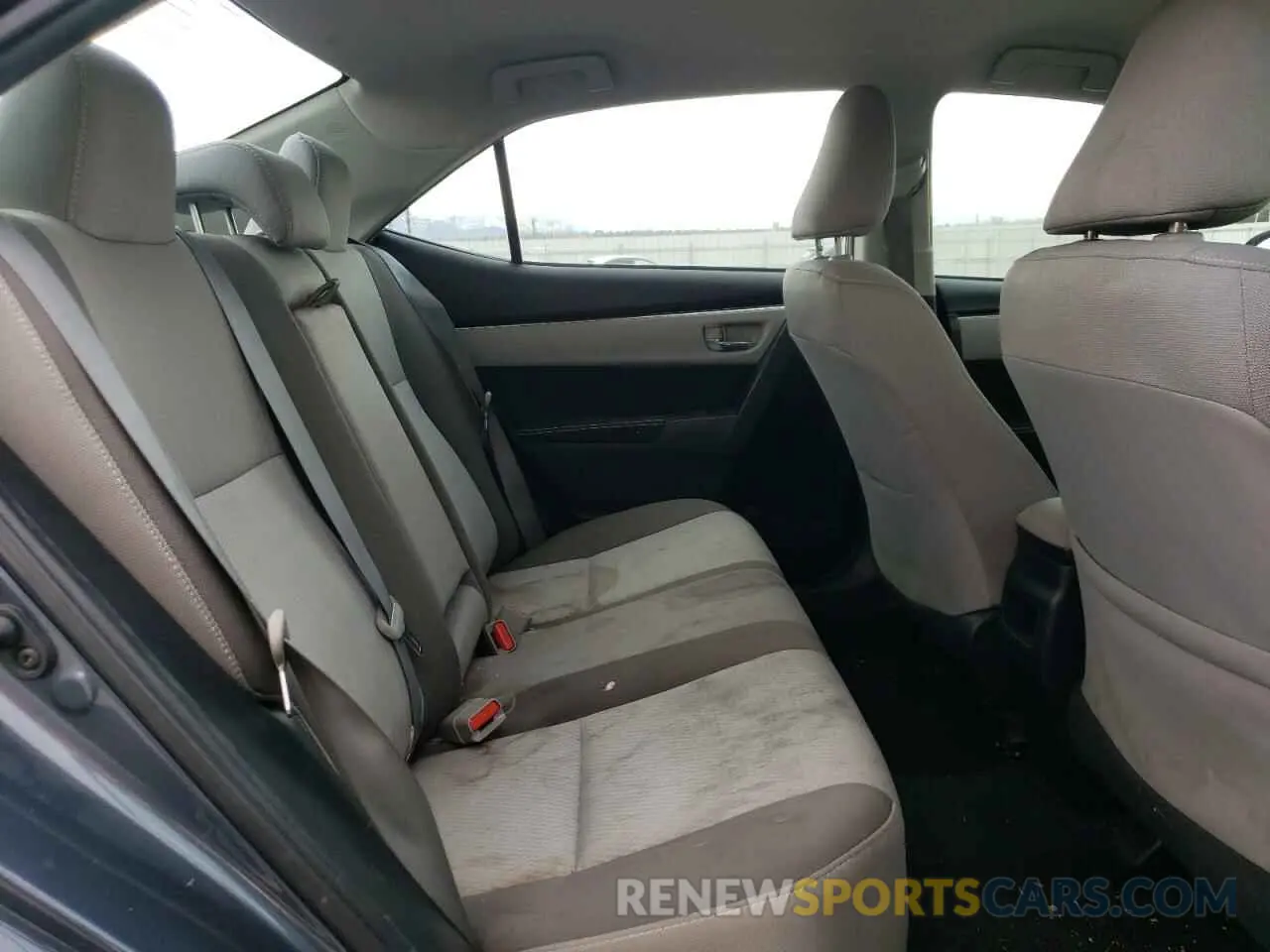 10 fotografías del automóvil dañado 2T1BURHE6KC189697 TOYOTA COROLLA 2019