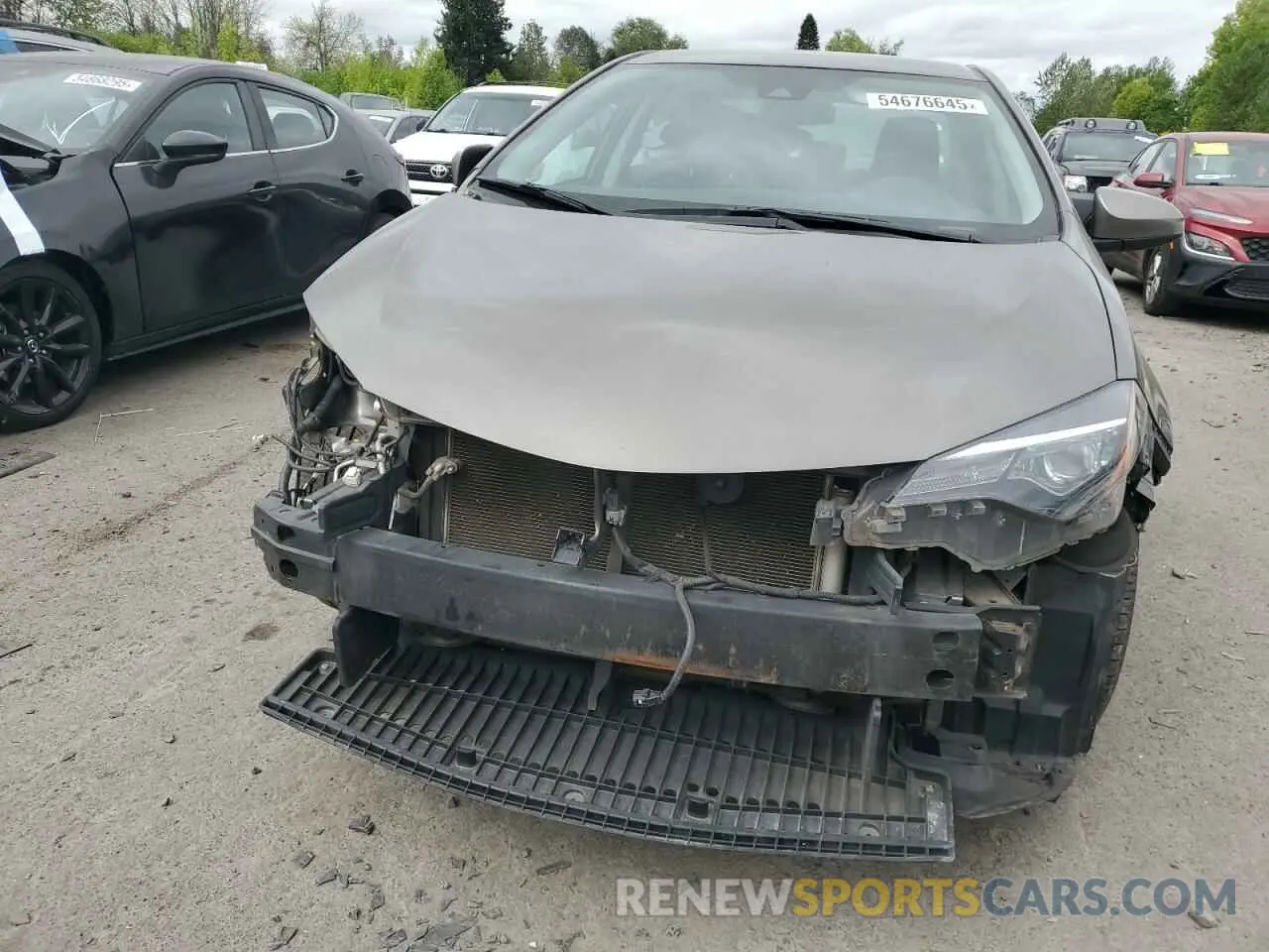 5 fotografías del automóvil dañado 2T1BURHE6KC190428 TOYOTA COROLLA 2019