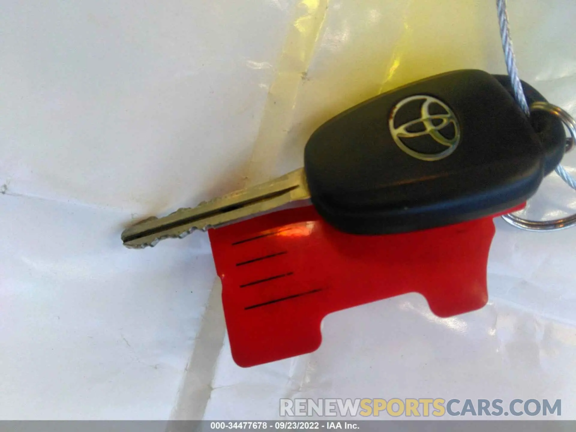 11 fotografías del automóvil dañado 2T1BURHE6KC191305 TOYOTA COROLLA 2019