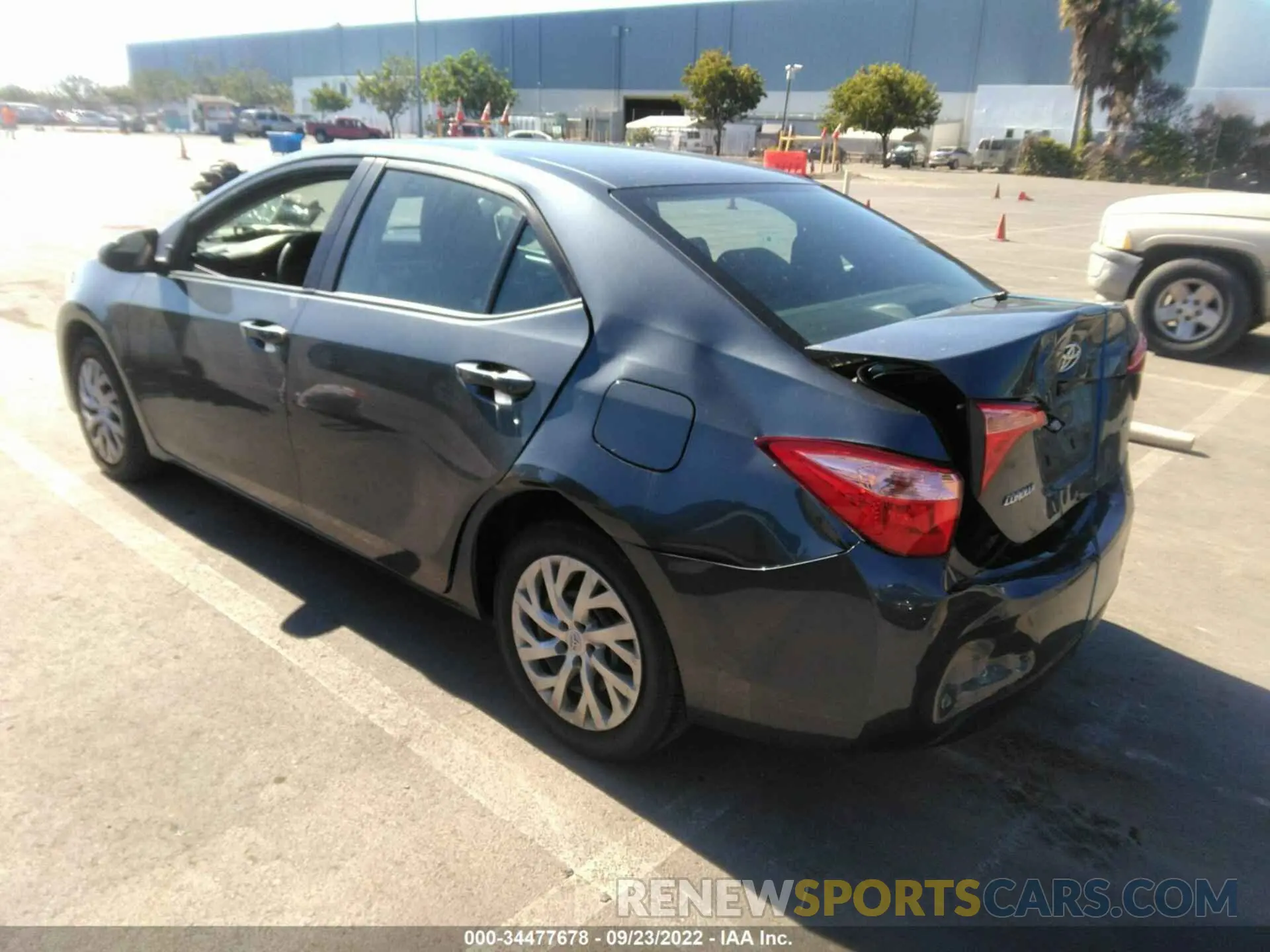 3 fotografías del automóvil dañado 2T1BURHE6KC191305 TOYOTA COROLLA 2019