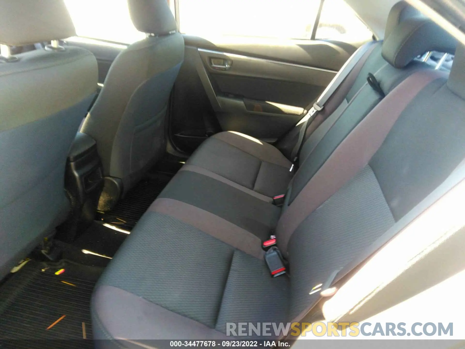 8 fotografías del automóvil dañado 2T1BURHE6KC191305 TOYOTA COROLLA 2019