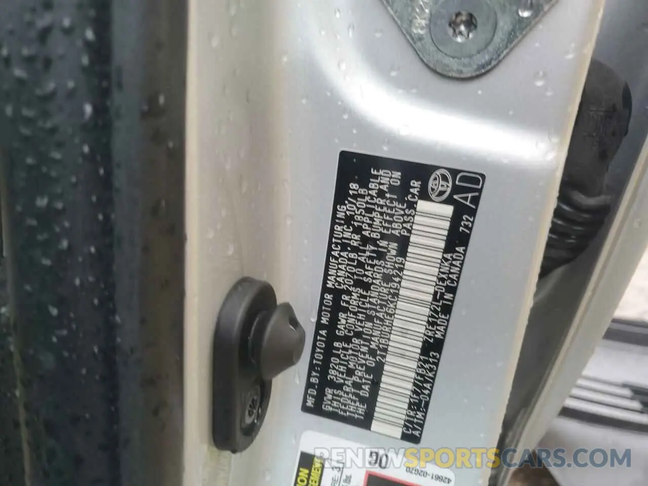 13 fotografías del automóvil dañado 2T1BURHE6KC194219 TOYOTA COROLLA 2019
