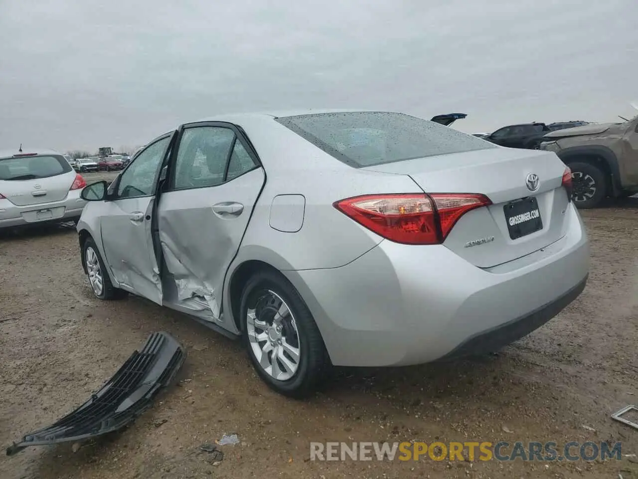 2 fotografías del automóvil dañado 2T1BURHE6KC194219 TOYOTA COROLLA 2019