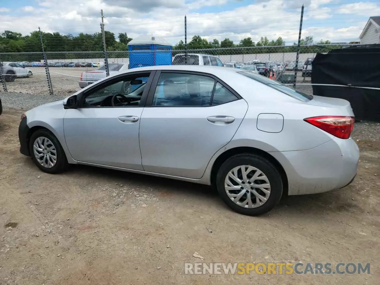 2 fotografías del automóvil dañado 2T1BURHE6KC200231 TOYOTA COROLLA 2019