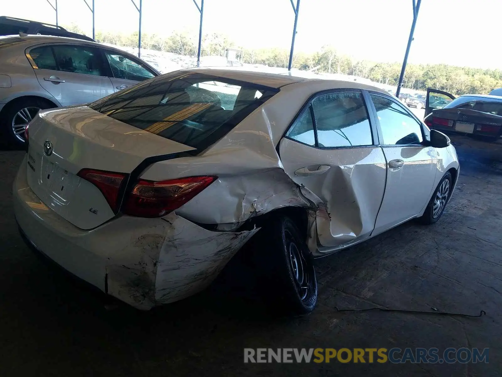 4 fotografías del automóvil dañado 2T1BURHE6KC206854 TOYOTA COROLLA 2019