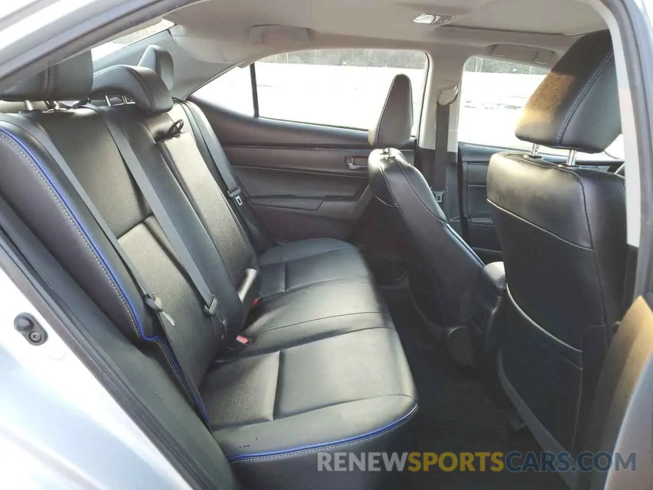 10 fotografías del automóvil dañado 2T1BURHE6KC207650 TOYOTA COROLLA 2019