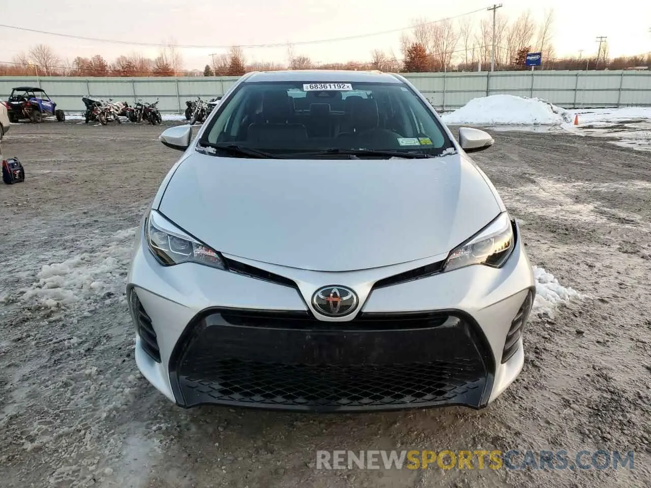 5 fotografías del automóvil dañado 2T1BURHE6KC207650 TOYOTA COROLLA 2019