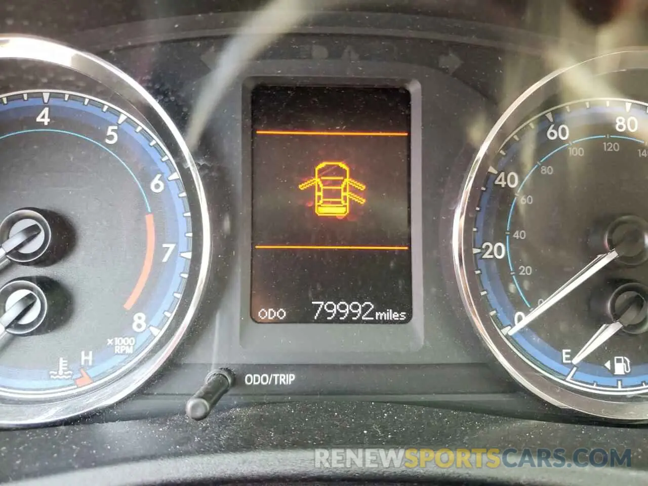 8 fotografías del automóvil dañado 2T1BURHE6KC213772 TOYOTA COROLLA 2019
