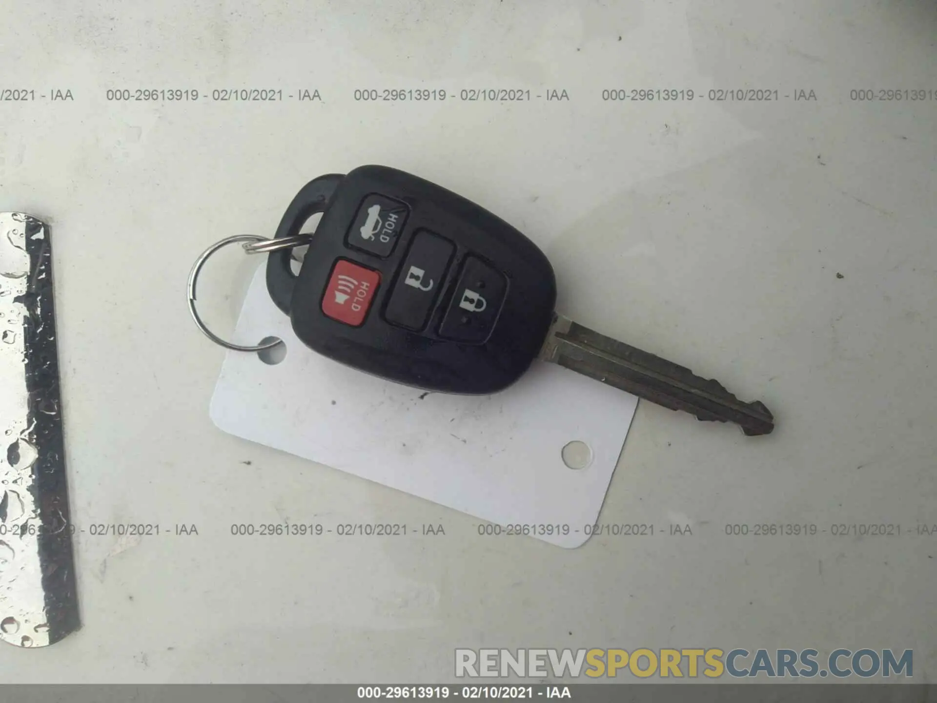 11 fotografías del automóvil dañado 2T1BURHE6KC217420 TOYOTA COROLLA 2019