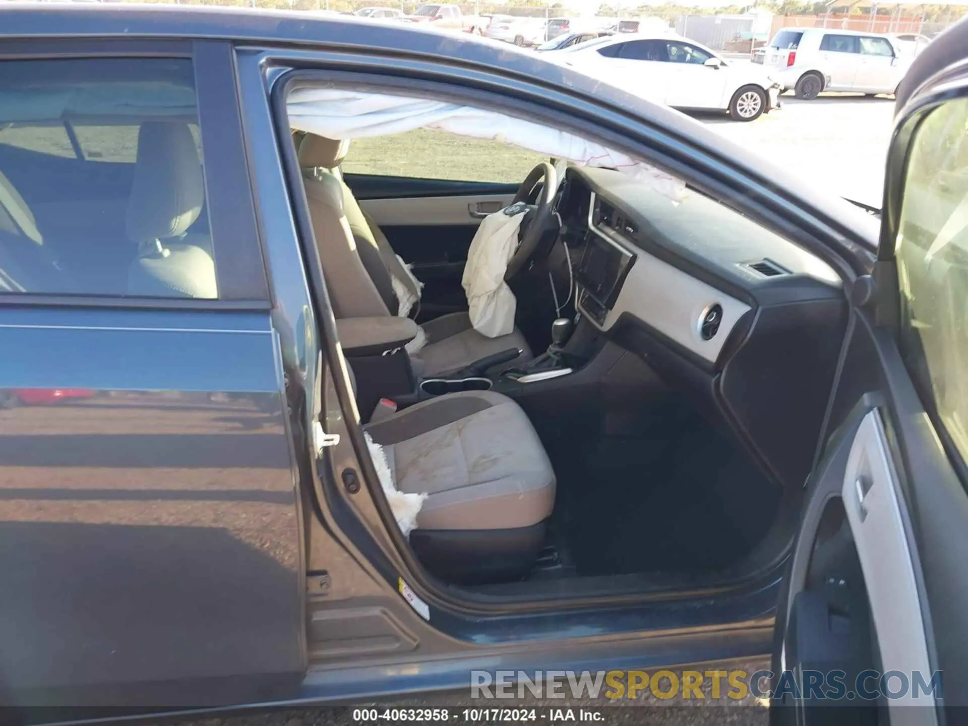 5 fotografías del automóvil dañado 2T1BURHE6KC219846 TOYOTA COROLLA 2019