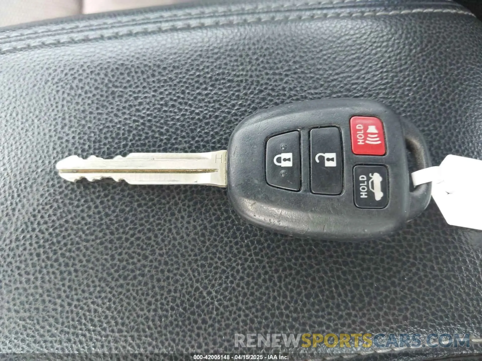 11 fotografías del automóvil dañado 2T1BURHE6KC223220 TOYOTA COROLLA 2019