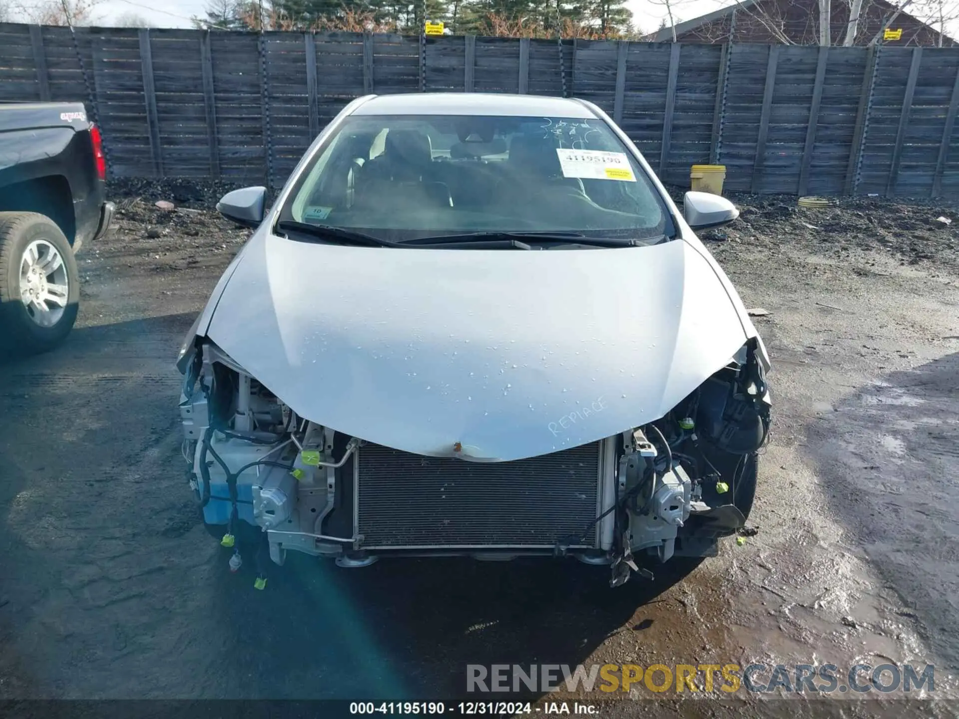 12 fotografías del automóvil dañado 2T1BURHE6KC223265 TOYOTA COROLLA 2019