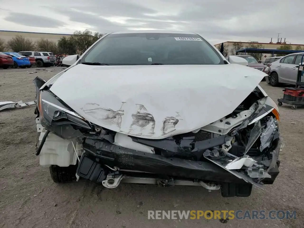 5 fotografías del automóvil dañado 2T1BURHE6KC231818 TOYOTA COROLLA 2019