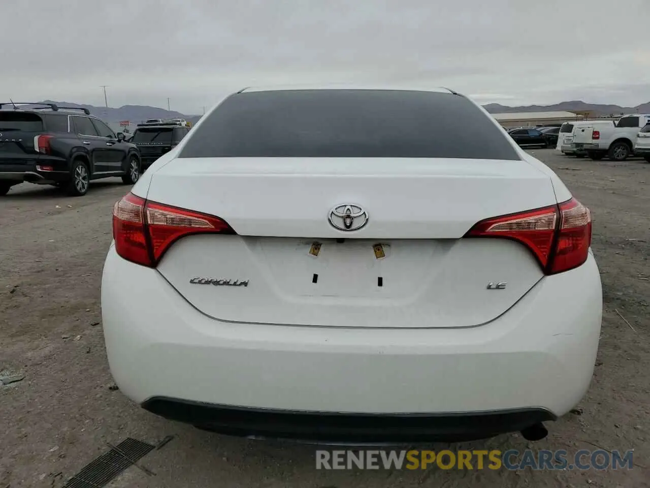 6 fotografías del automóvil dañado 2T1BURHE6KC231818 TOYOTA COROLLA 2019