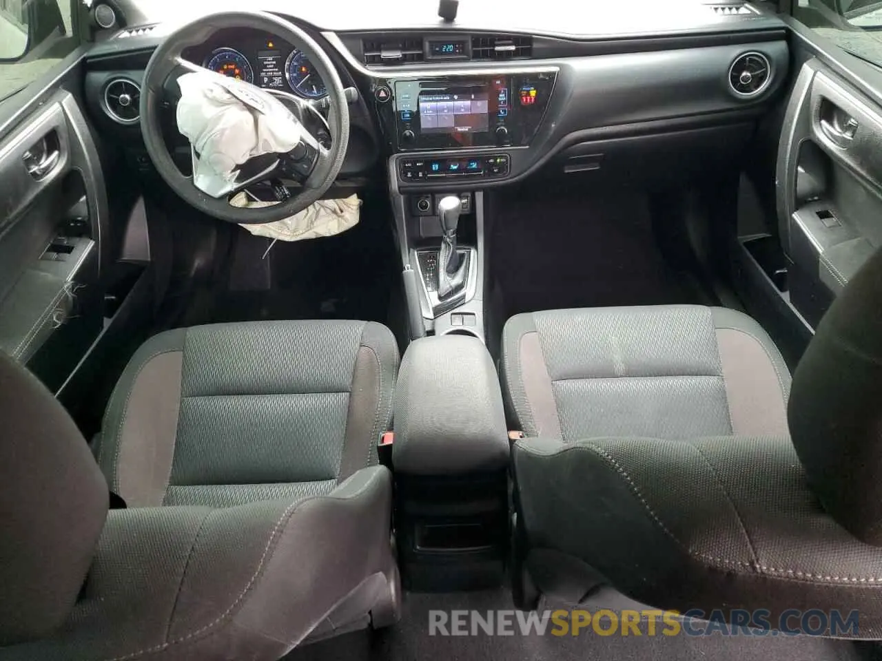 8 fotografías del automóvil dañado 2T1BURHE6KC231818 TOYOTA COROLLA 2019