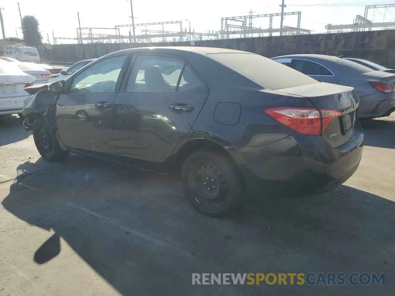 2 fotografías del automóvil dañado 2T1BURHE6KC231835 TOYOTA COROLLA 2019