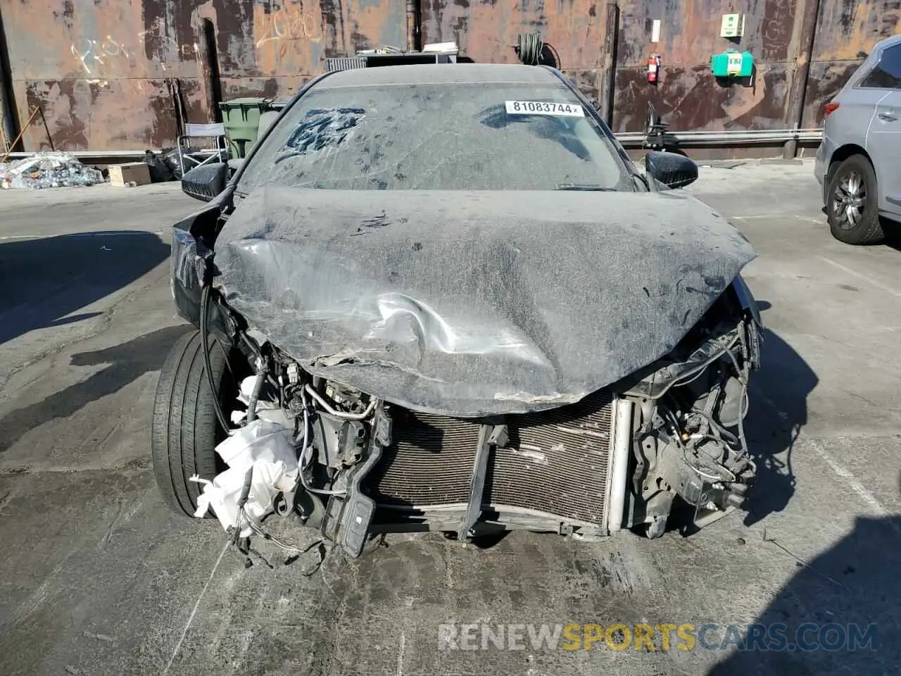 5 fotografías del automóvil dañado 2T1BURHE6KC231835 TOYOTA COROLLA 2019