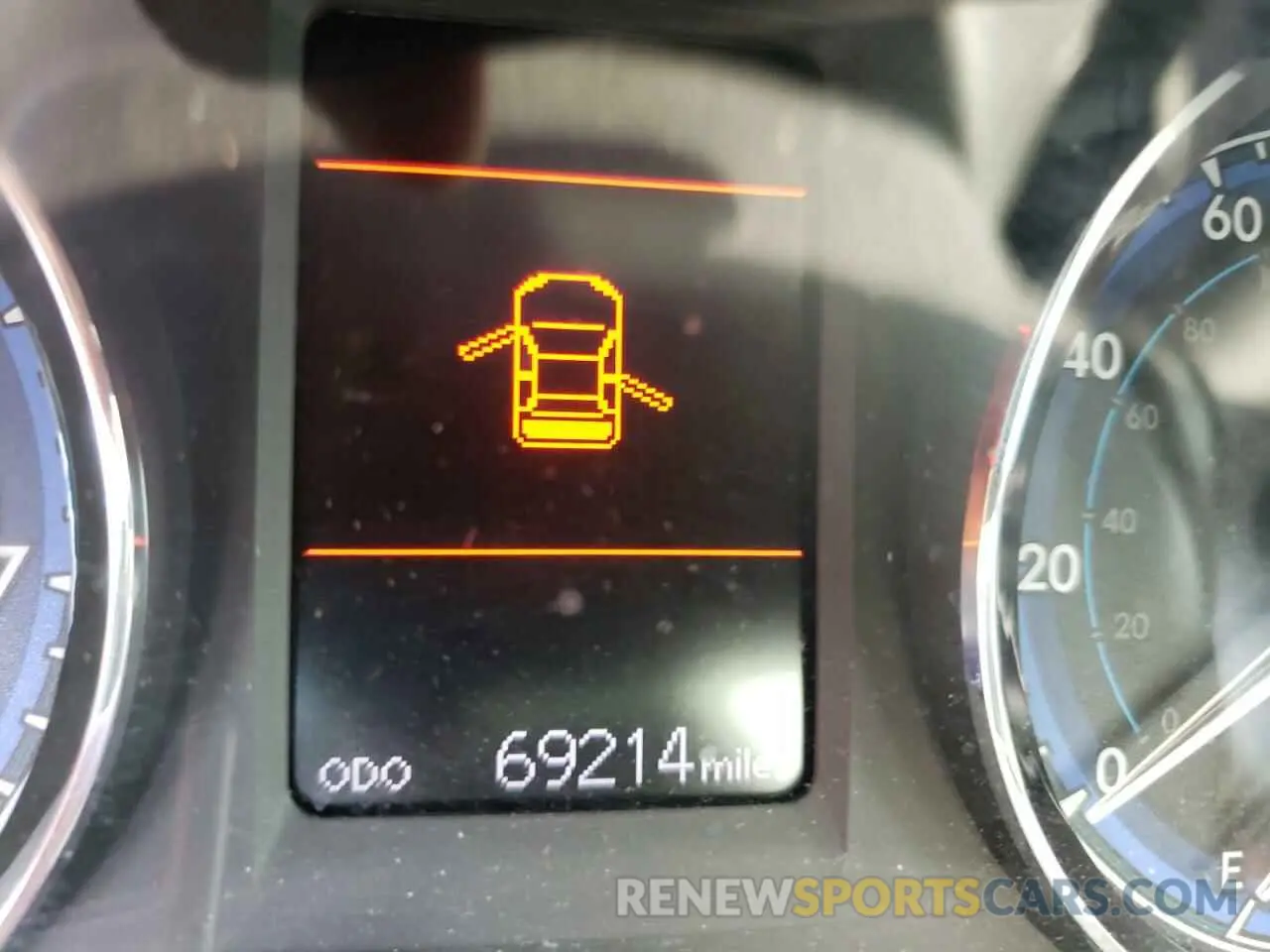 8 fotografías del automóvil dañado 2T1BURHE6KC236663 TOYOTA COROLLA 2019