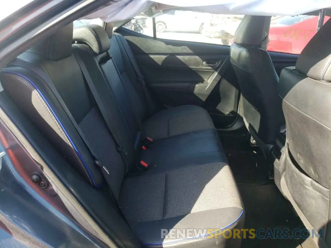 6 fotografías del automóvil dañado 2T1BURHE6KC241930 TOYOTA COROLLA 2019