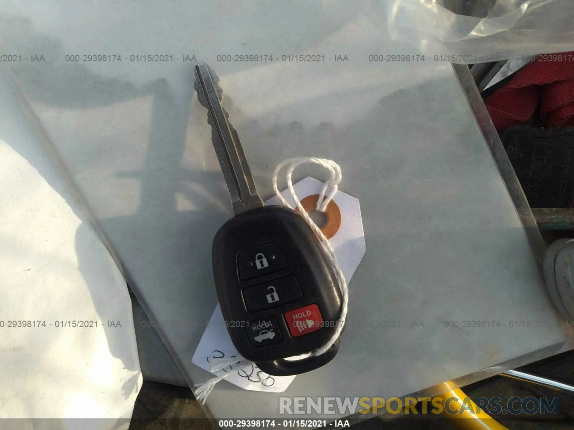 11 fotografías del automóvil dañado 2T1BURHE6KC246075 TOYOTA COROLLA 2019