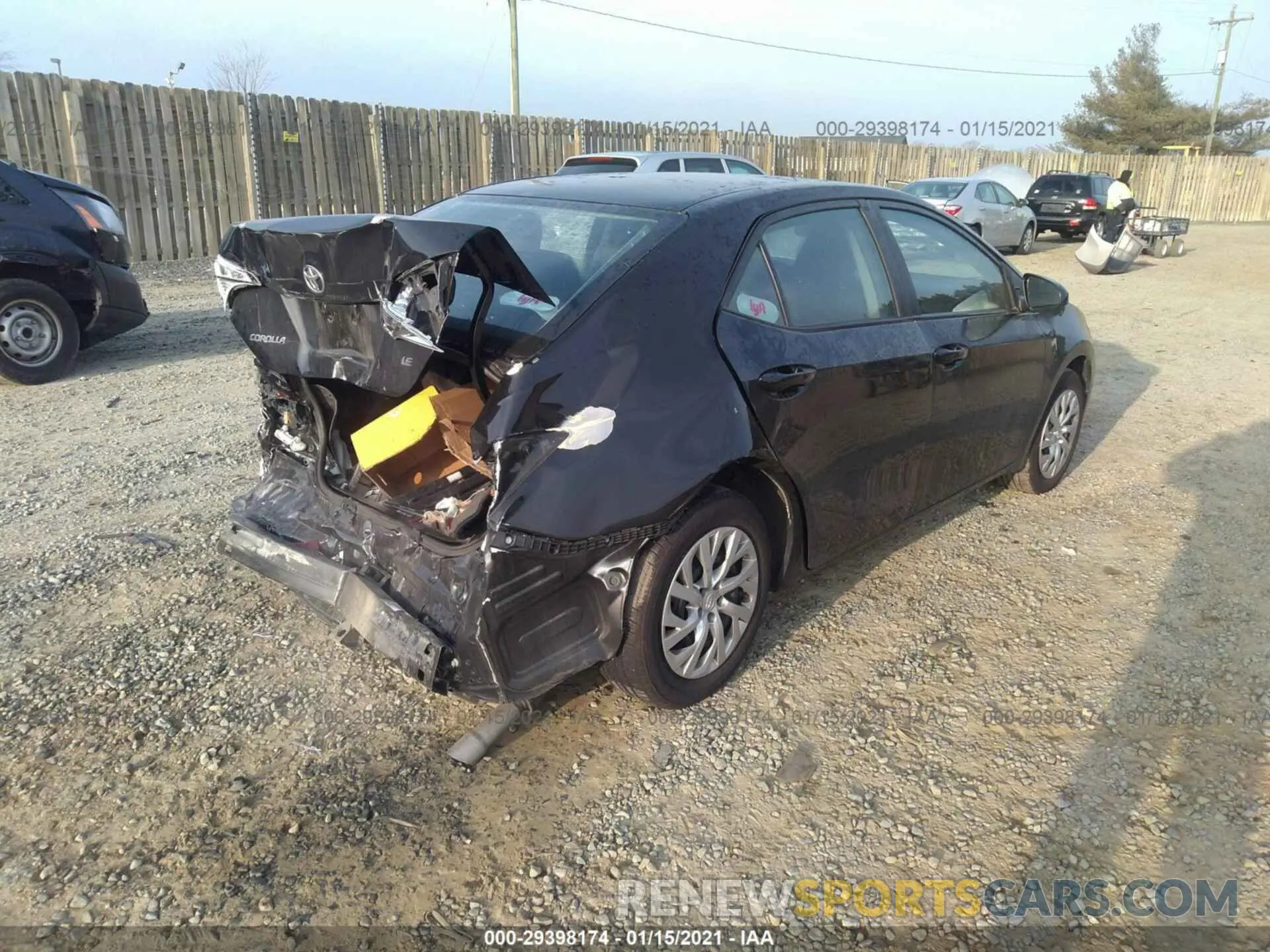 4 fotografías del automóvil dañado 2T1BURHE6KC246075 TOYOTA COROLLA 2019