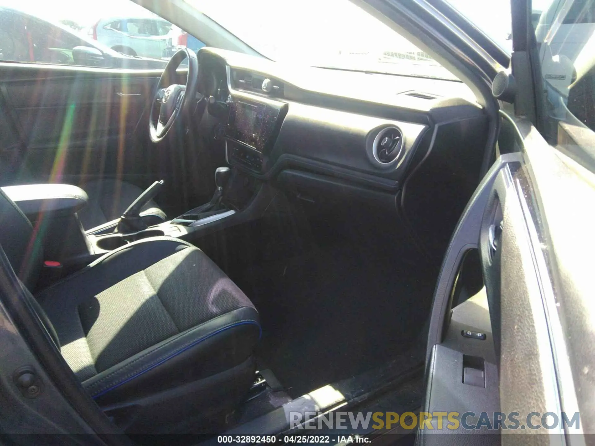 5 fotografías del automóvil dañado 2T1BURHE7KC125264 TOYOTA COROLLA 2019