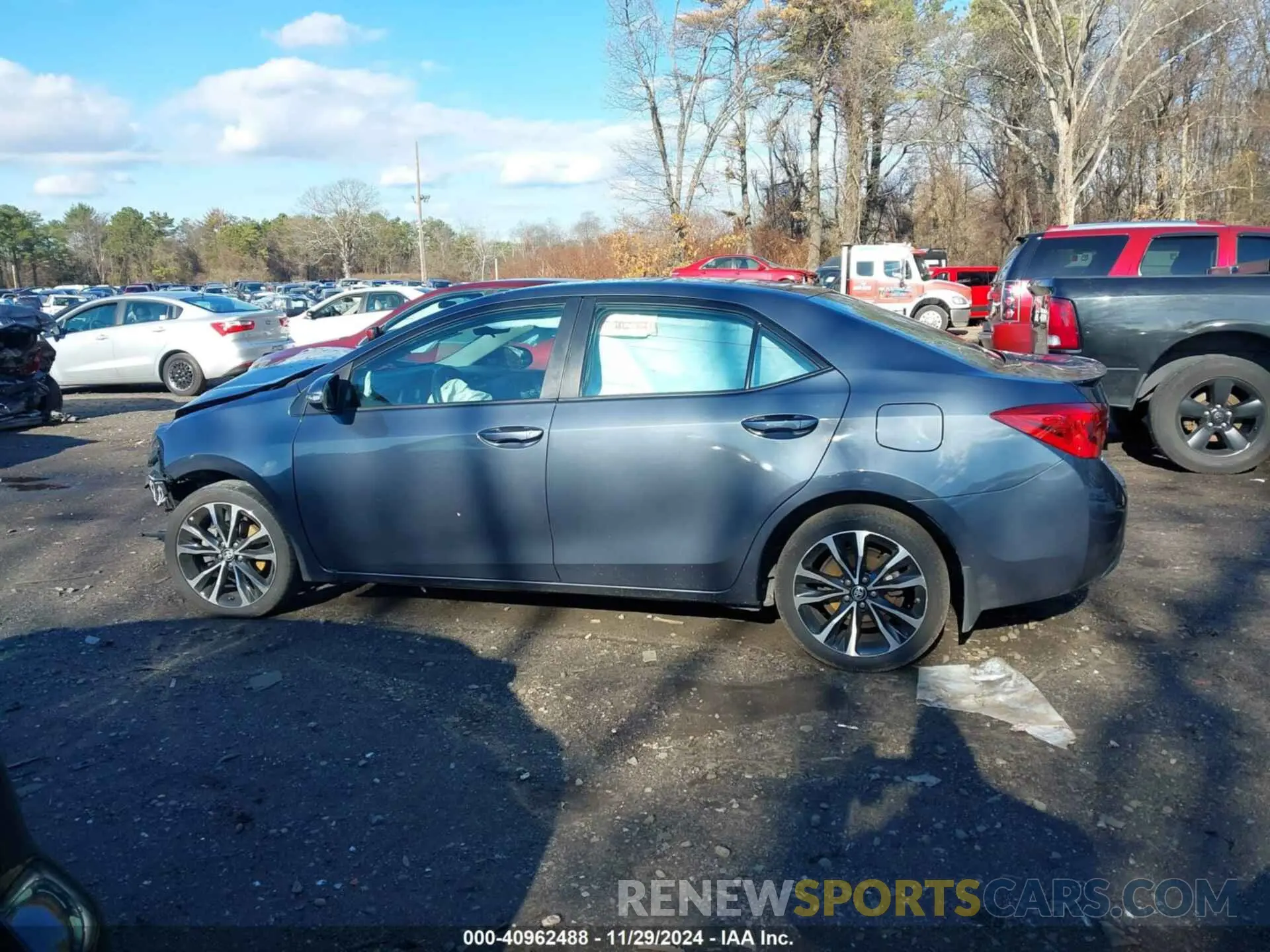 14 fotografías del automóvil dañado 2T1BURHE7KC137480 TOYOTA COROLLA 2019