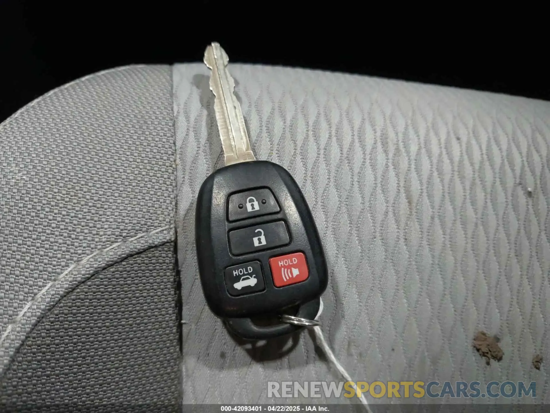 11 fotografías del automóvil dañado 2T1BURHE7KC147264 TOYOTA COROLLA 2019