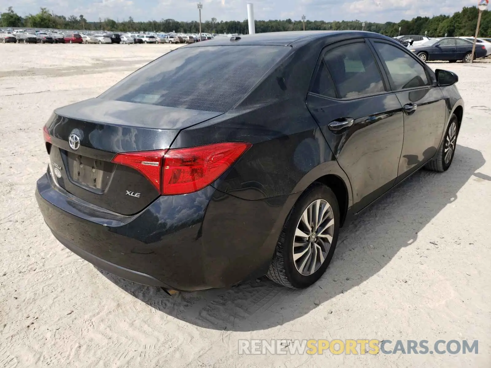 4 fotografías del automóvil dañado 2T1BURHE7KC152481 TOYOTA COROLLA 2019
