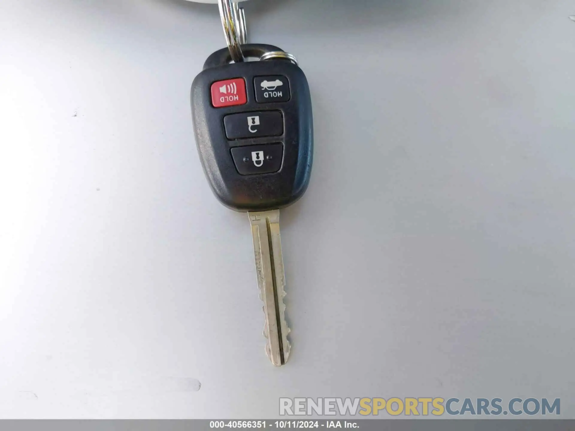 11 fotografías del automóvil dañado 2T1BURHE7KC153016 TOYOTA COROLLA 2019