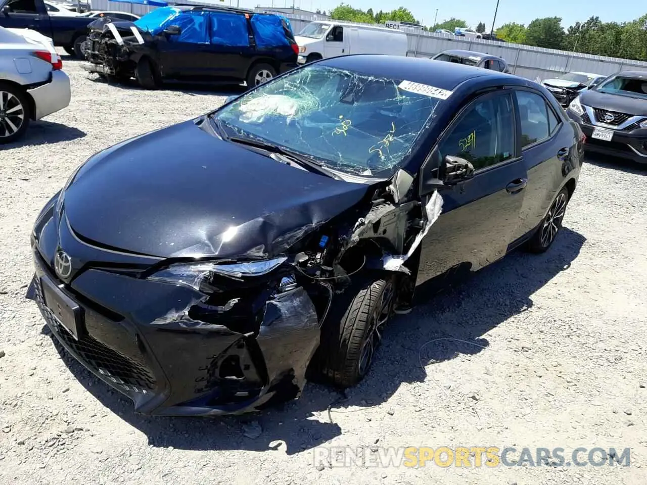 2 fotografías del automóvil dañado 2T1BURHE7KC177381 TOYOTA COROLLA 2019