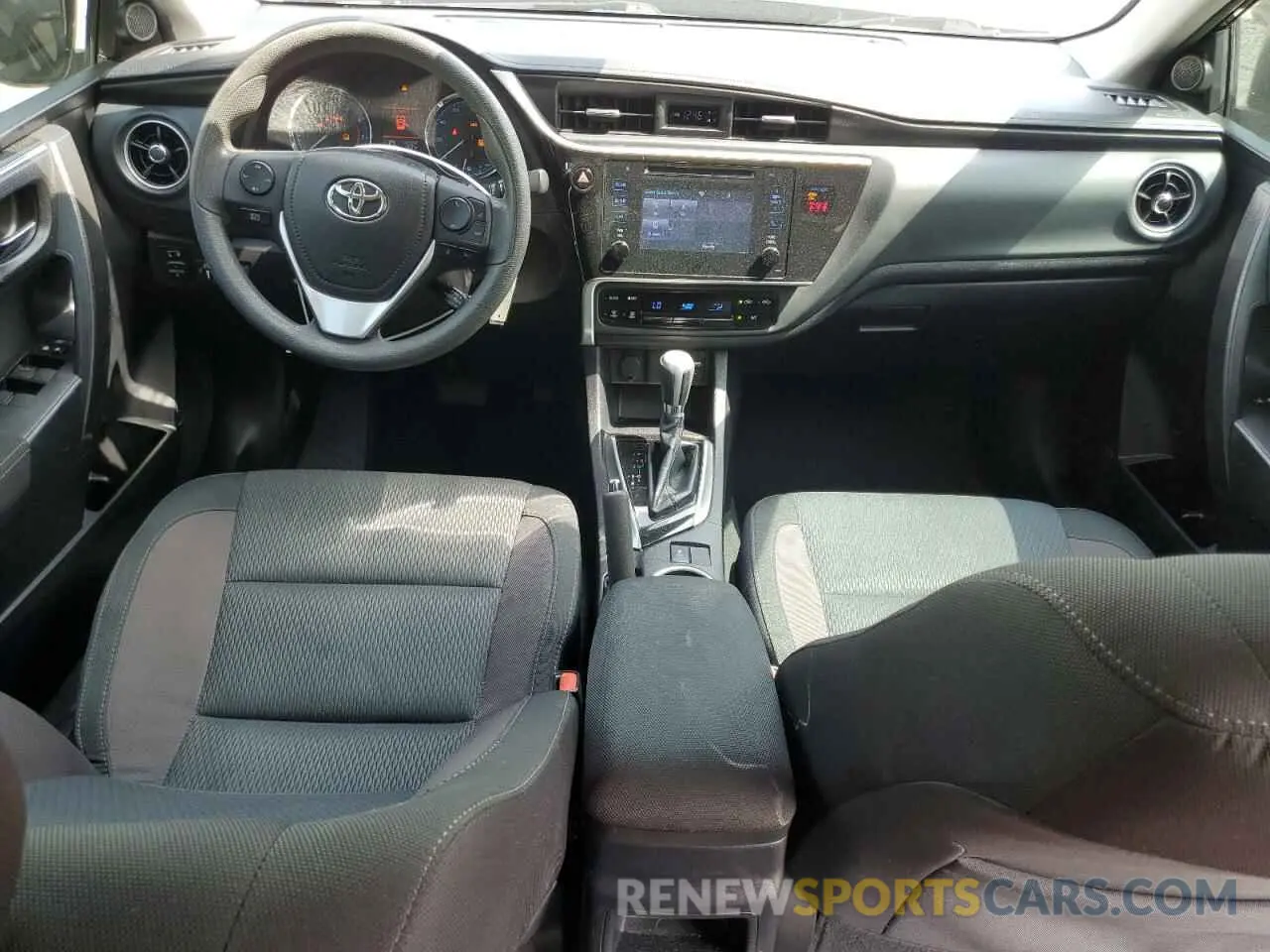 8 fotografías del automóvil dañado 2T1BURHE7KC184329 TOYOTA COROLLA 2019