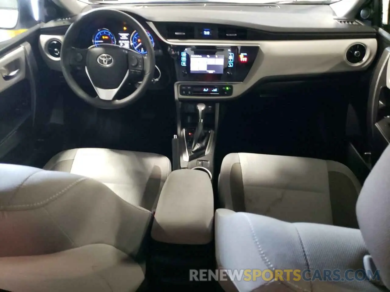 8 fotografías del automóvil dañado 2T1BURHE7KC187828 TOYOTA COROLLA 2019